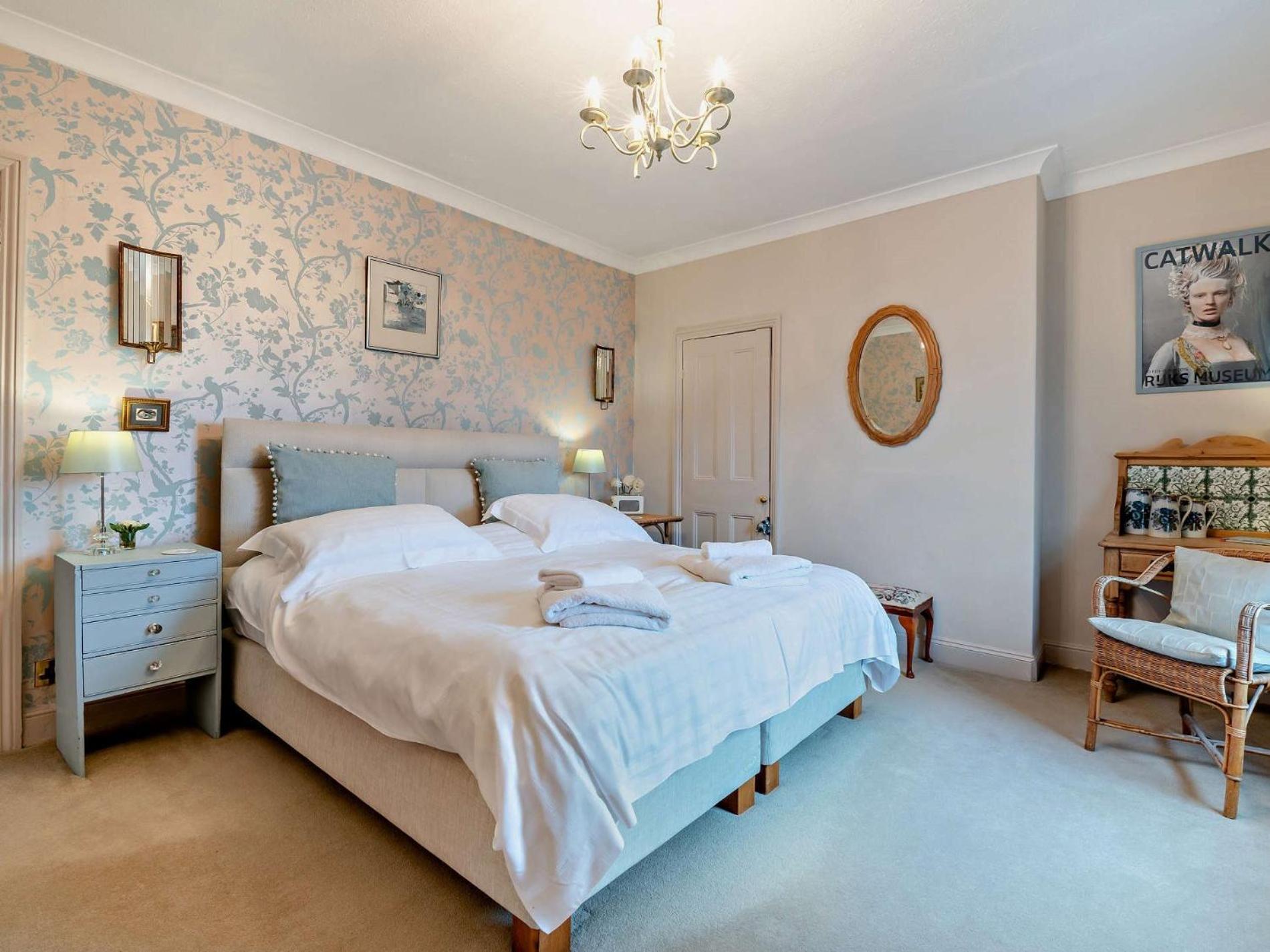 2 Bed In Hh037